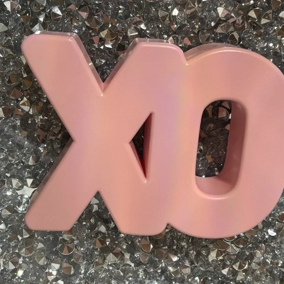 🪩🪩 Pink XO Disco Ball Decor - Picture 4 of 7